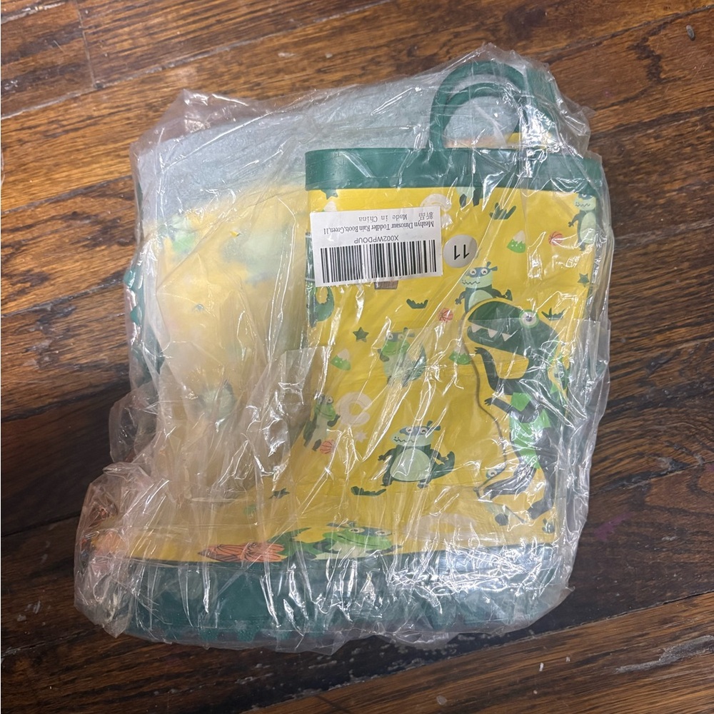 Kids Waterproof Rain Boots with Frog and Dinosaur Print - Yellow/Green